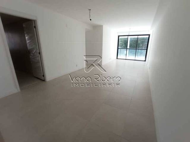 Apartamento para Venda em Rio de Janeiro - 2